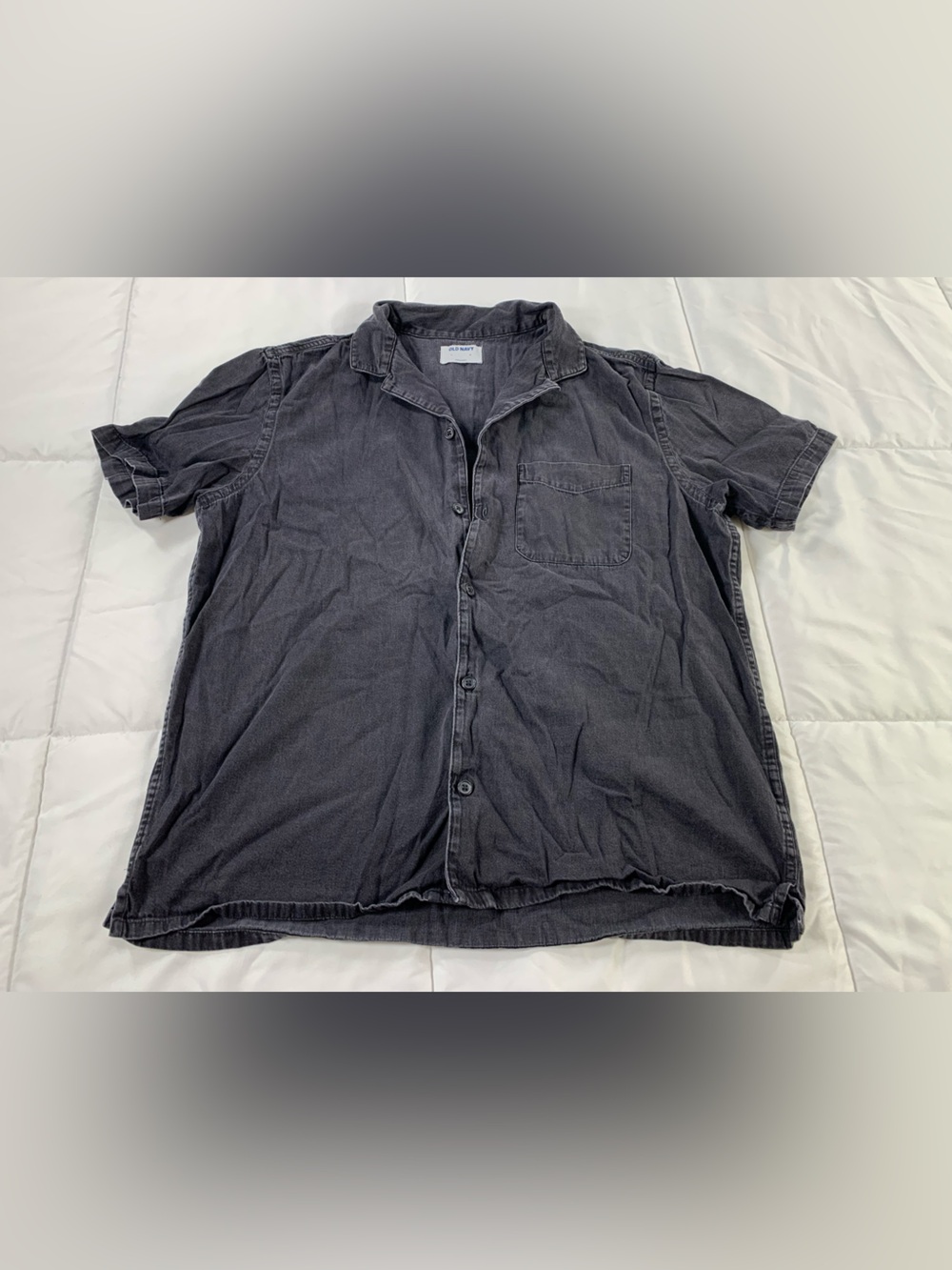 Pre loved OLD NAVY shirt mens size L